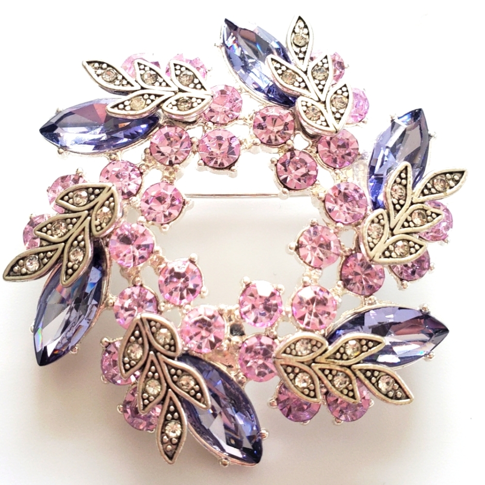 VTG NAPIER Large Pastel Pink & Purple Stones Wreath Brooch Rustic Silver Leafy